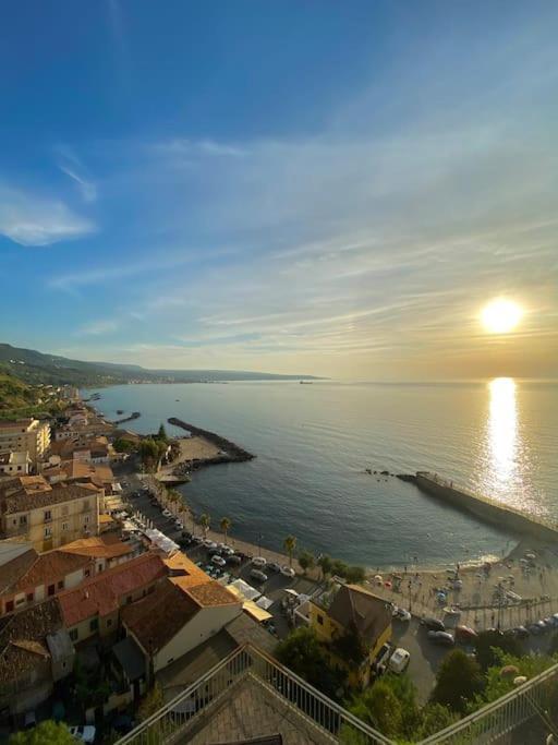 Casa Vacanze Al Civico 72 بيتسو المظهر الخارجي الصورة